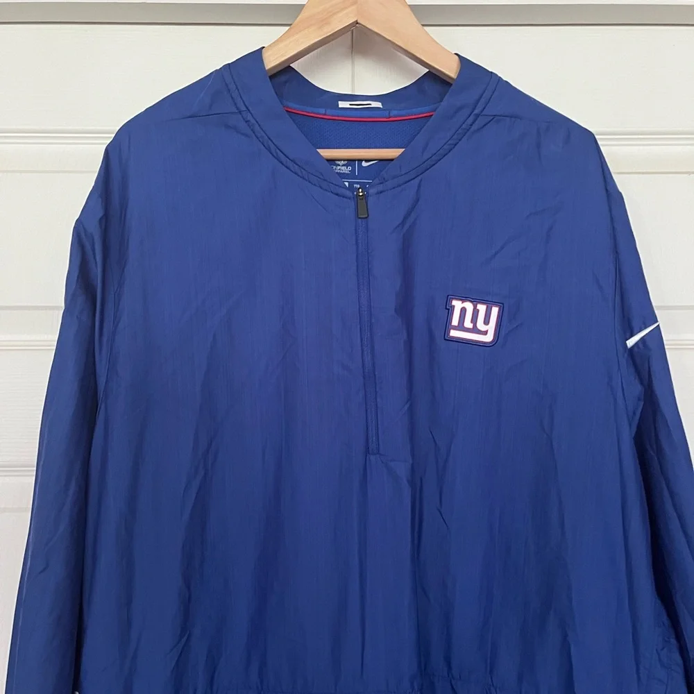 {NFL x Nike} New York Giants Lightweight Pullover Jacket in Blue - Men's XXL